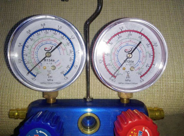 变频空调怎样进行加氟操作 变频空调加氟方法介绍