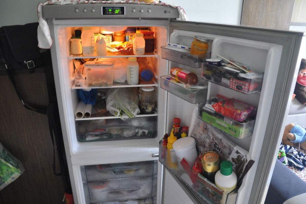 冰箱保鲜室有霜怎么办 