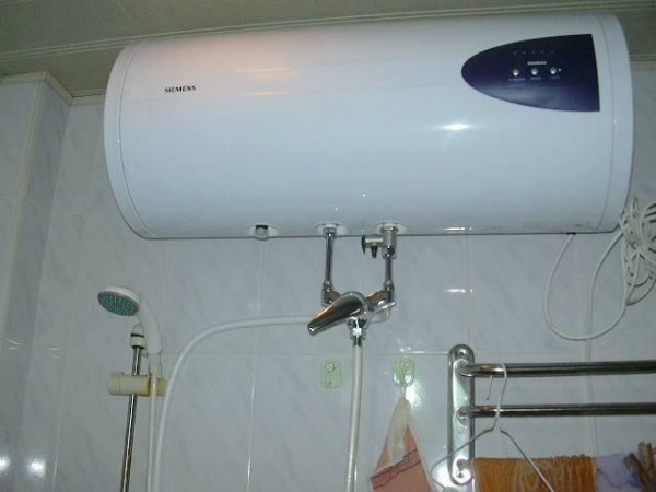 家用热水器维修