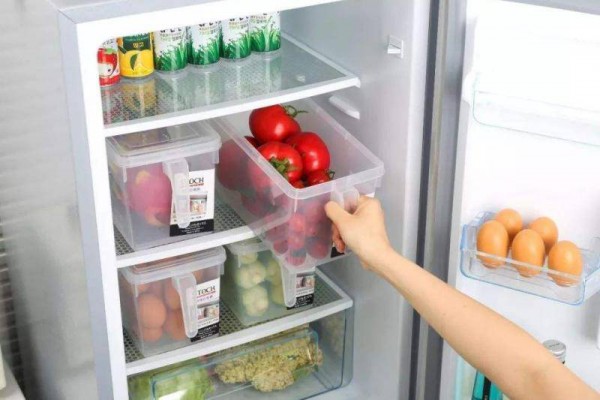 厨房四开门冰柜维护保养介绍