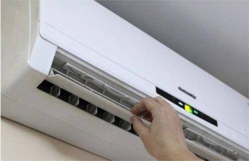   家用空调保养方法